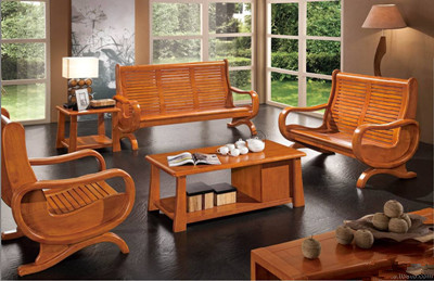 如何挑選實木家具木材？常見木材特性與選購指南